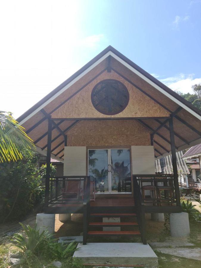 Отель Sunrise House Яо-Ной Экстерьер фото
