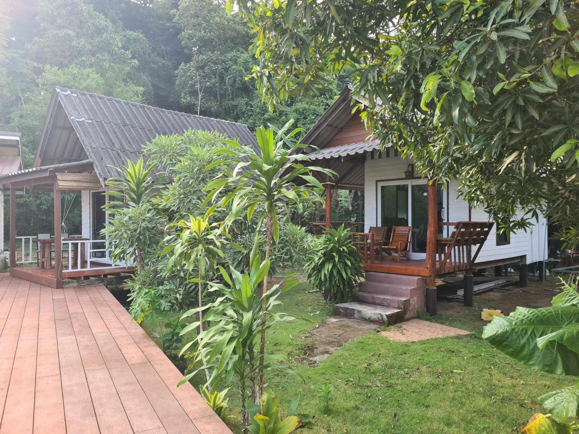Отель Sunrise House Яо-Ной Экстерьер фото